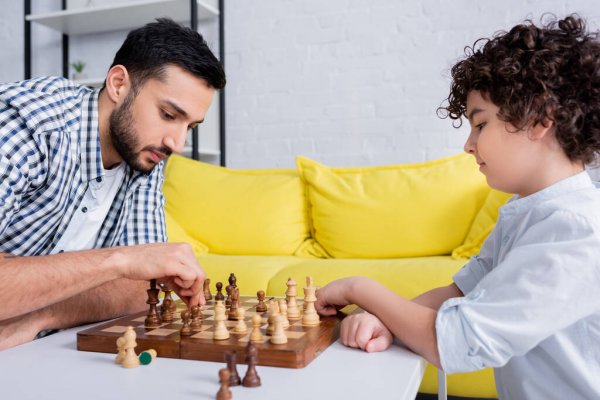 درمان بیش فعالی از طریق شطرنج
