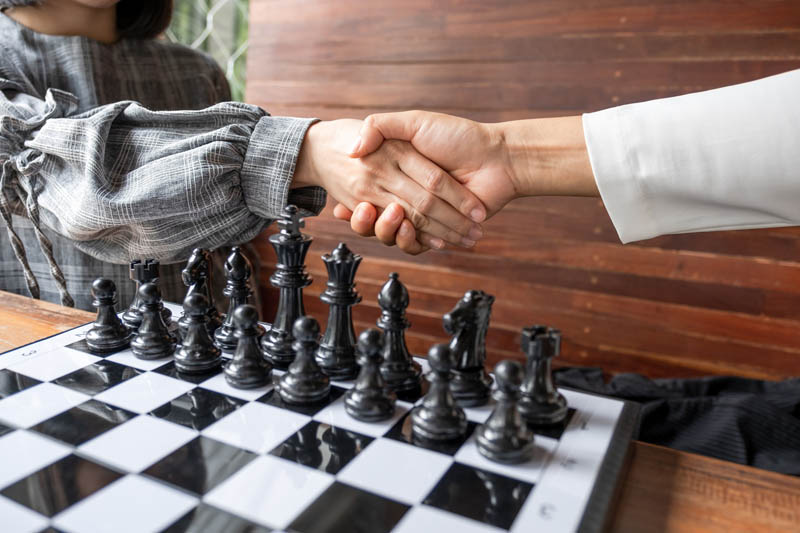 شروع بازی شطرنج