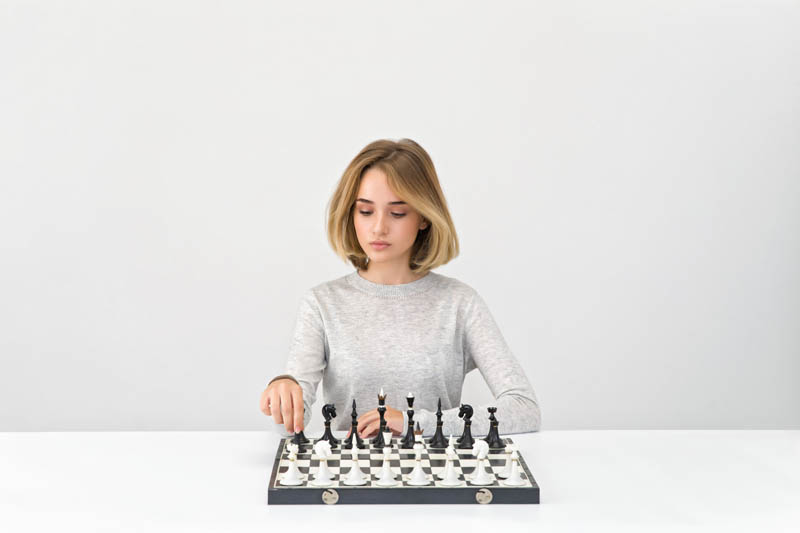 دختر مو کوتاه