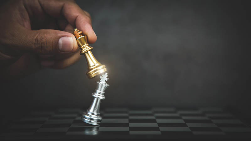 برخورد دو مهره