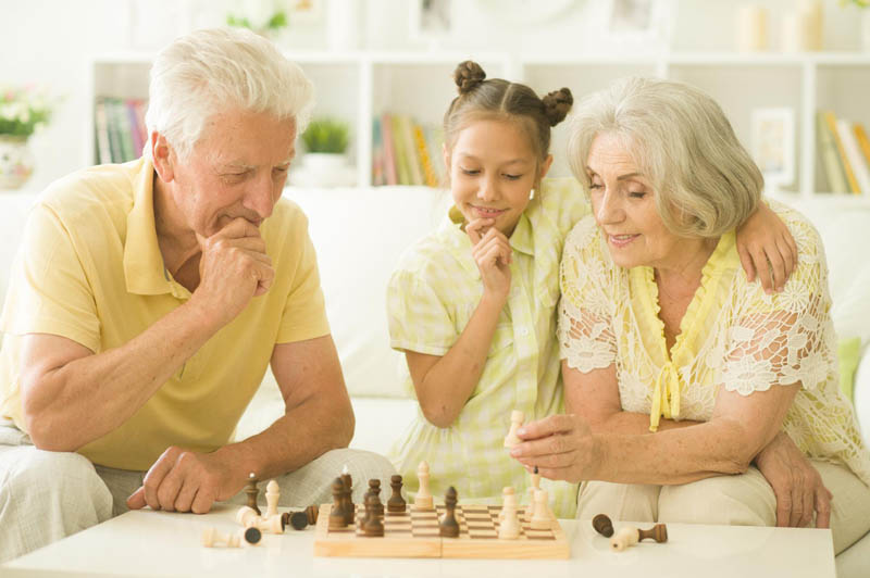 سه نفر شطرنج باز