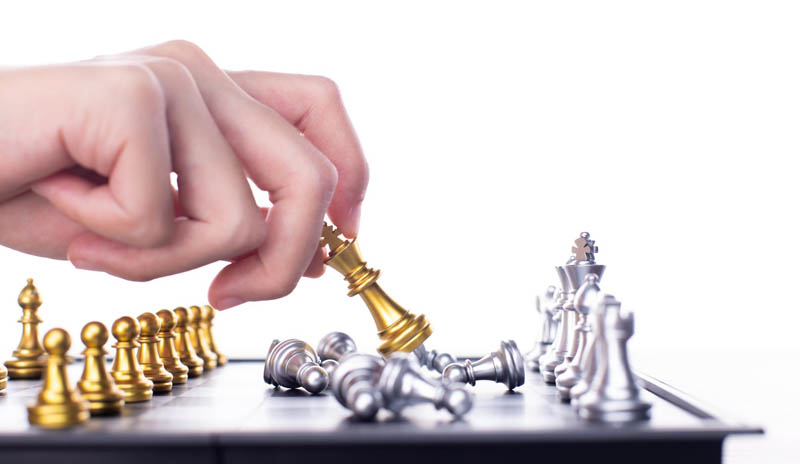 افتادن چند مهره سفید