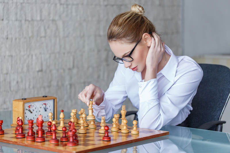 تفکر زن شطرنجباز