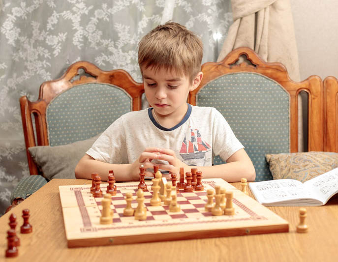 بچه شطرنج باز