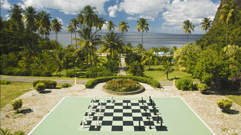 زمین شطرنجی