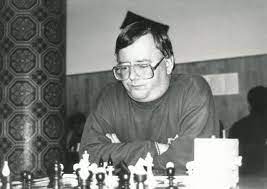 Steve Giddins 50 درس اساسی در شطرنج