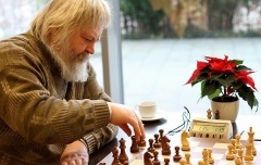 آقای Artur Yusupov نویسنده کتاب Chess Evolution 1 The Fundamentals