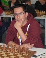 Mauricio Flores Rios نویسنده کتاب آشنایی با ساختارهای پیاده ای