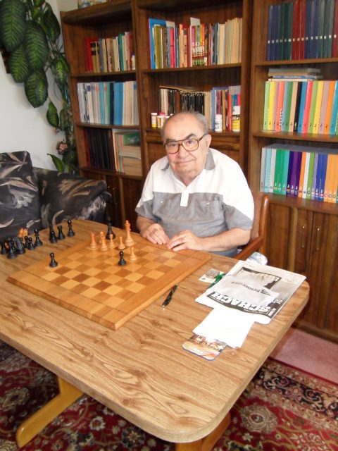 آقای Nikolay Minev نویسنده کتاب Dutch Defence New and Forgotten Ideas