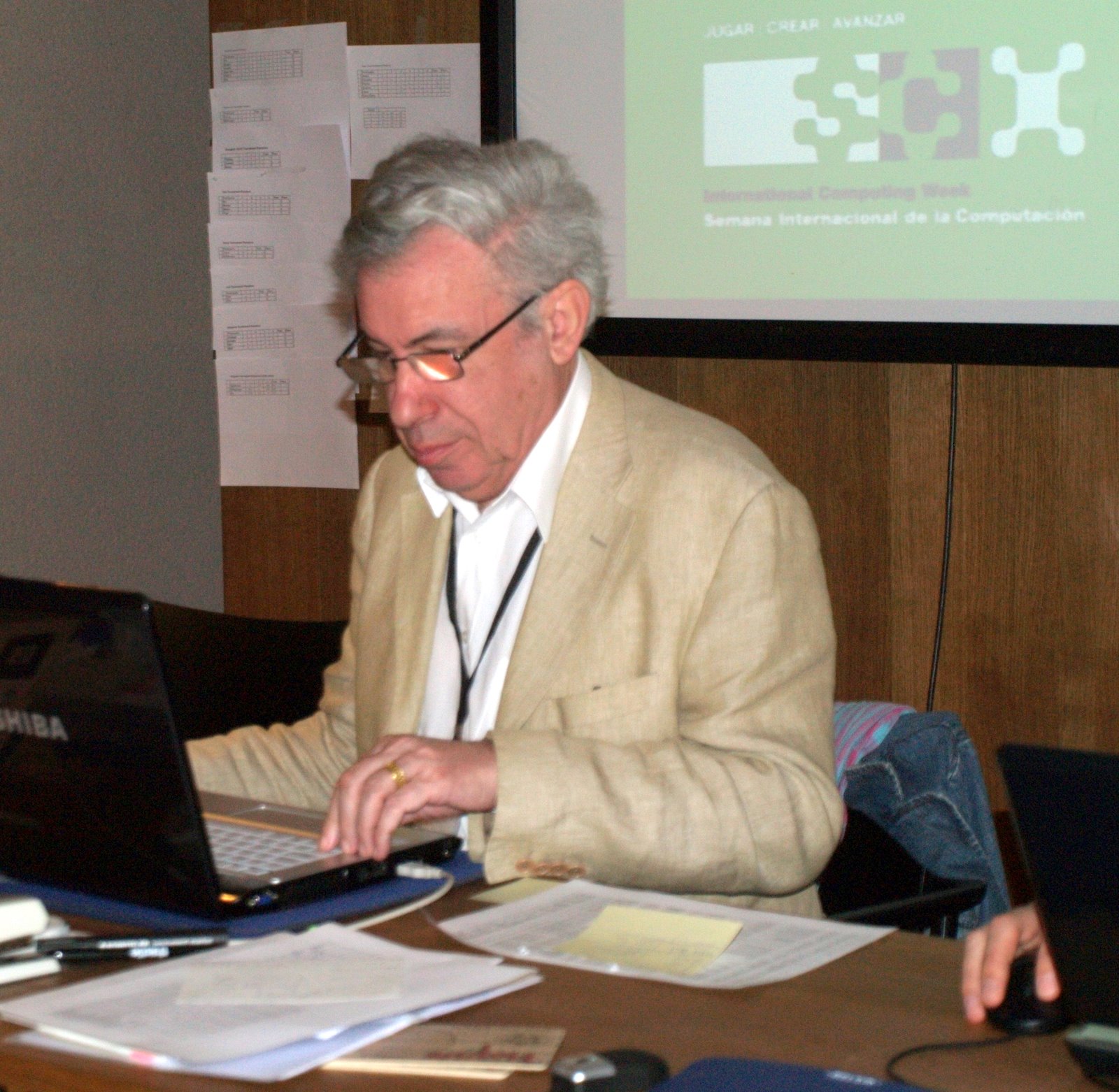 دیوید لوی نویسنده دفاع هندی شاه