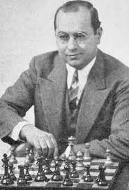 آقای Irving Chernevنویسنده کتاب most instructive games of chess ever played