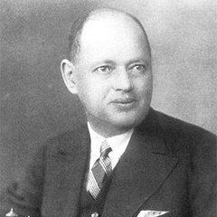 هانس کموخ نویسنده کتاب قدرت پیاده در شطرنج