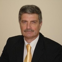 سرگئی ایواشچنکو نویسنده کتاب درسنامه تاکتیک ها و ترکیب های شطرنج جلد دوم (بخش دوم)