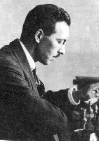 گری گوری لونفیش نویسنده کتاب تئوری آخر بازی های رخ