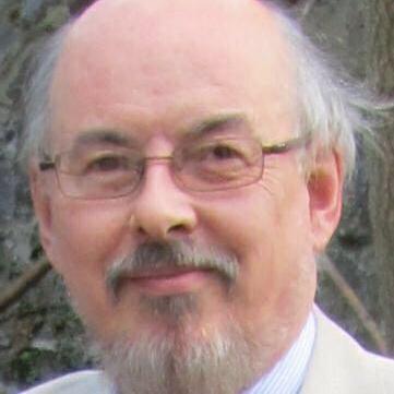 اقای Tim Harding نویسنده کتاب Why You Lose At Chess Limp