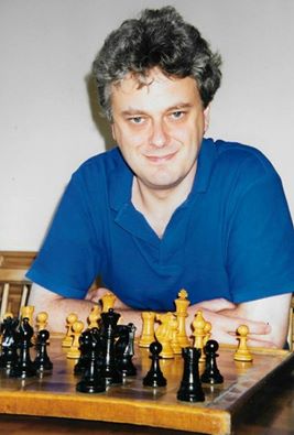 John Nunn نویسنده کتاب 1001 مات سهمگین جان نان